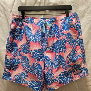 Vineyard Vines Sailfish & Leaves Chappy Trunks Mens large swim shorts Blue Pink